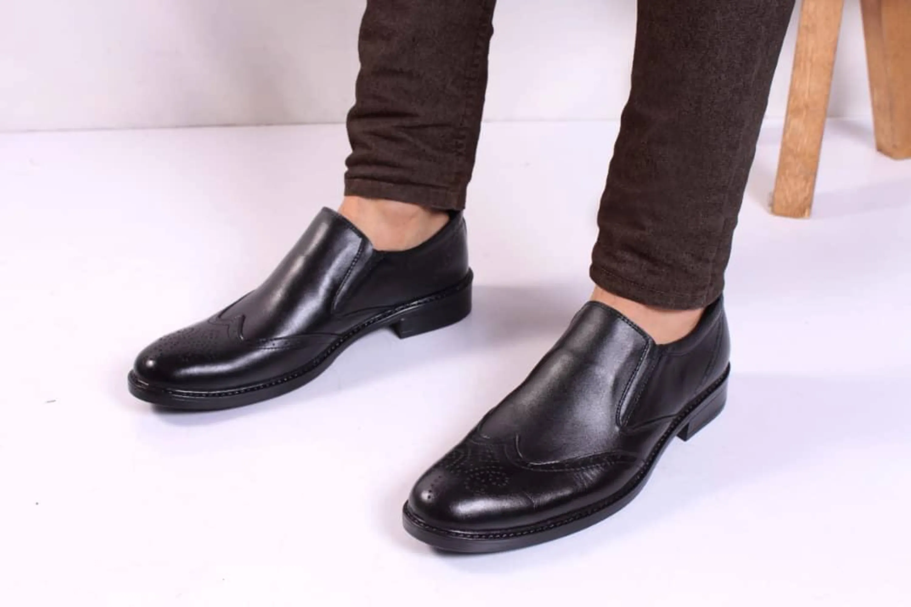 کفش  چرم  مردانه مدل هشترک کشی 